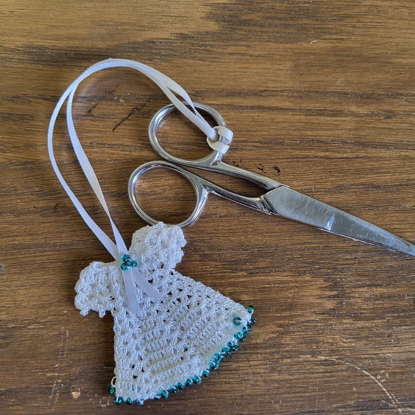 Irish Crochet scissors fob.